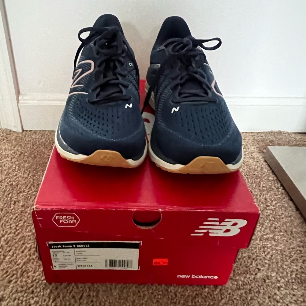 New Balance Women’s navy blue Running Shoes 12W